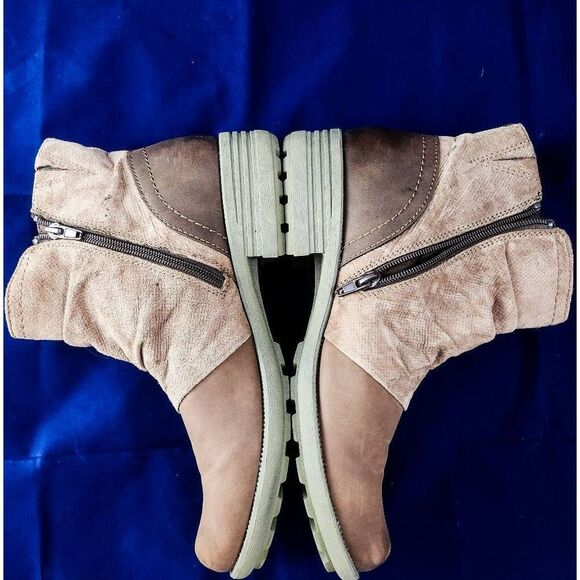 Earth Origins Phoenix booties Size 11 - Picture 4 of 9